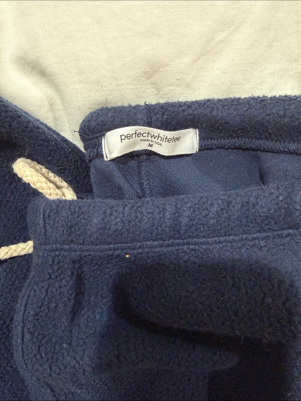 Perfectwhitetee Navy Terry Fleece Jogger Pants M NWT - Picture 2 of 4